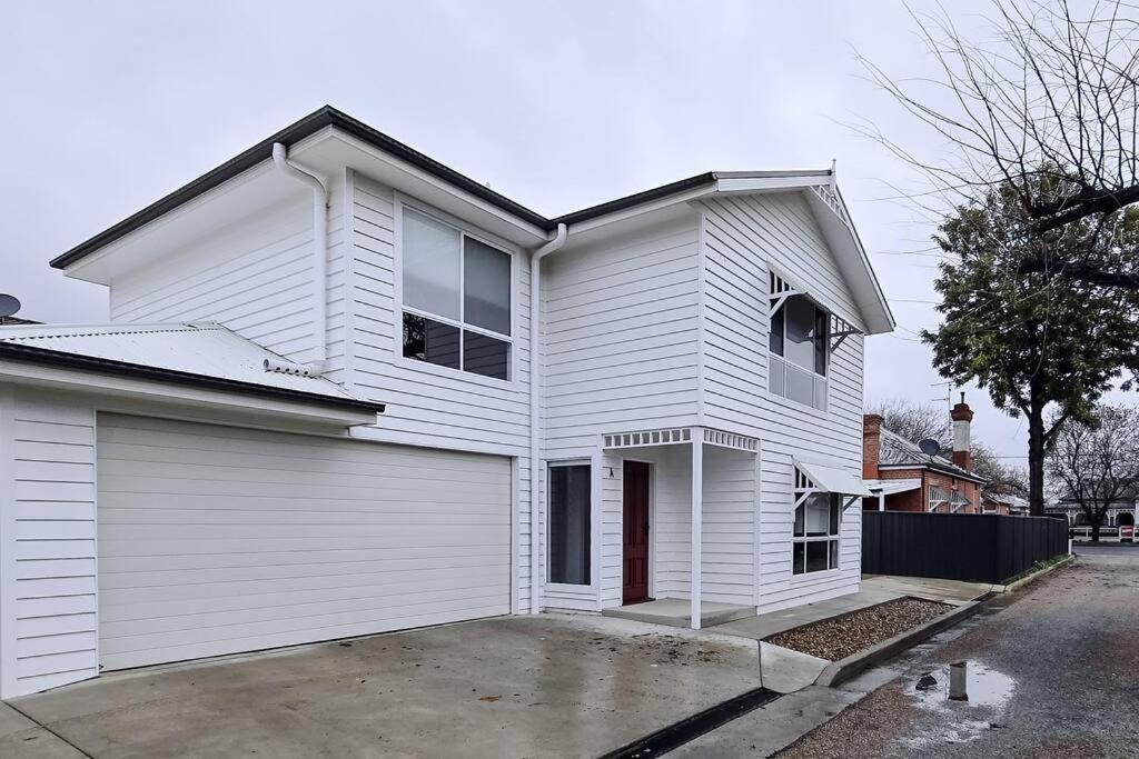 'Lumeah' - Apartment 1 Central Wagga Wagga Wagga Exterior photo